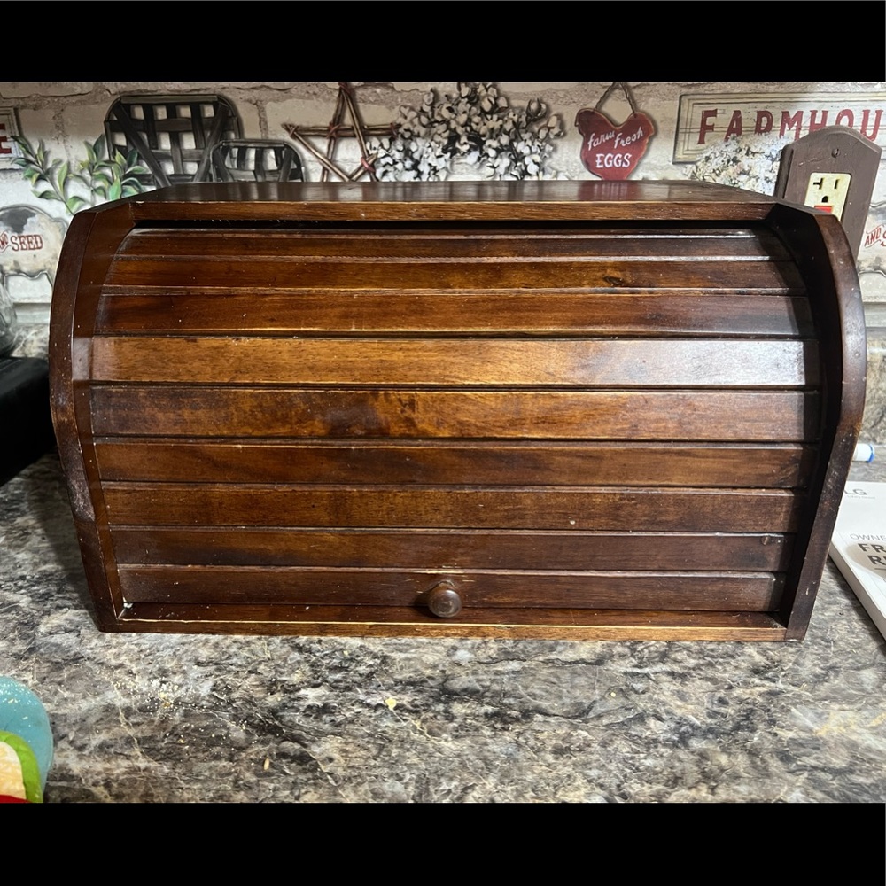 Bread box